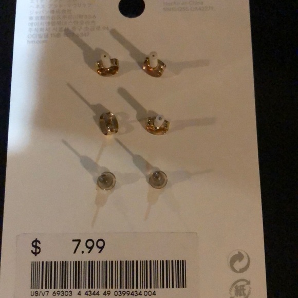 2/10$ or Free with any purchase! 3 Pack of earrings - Picture 2 of 2